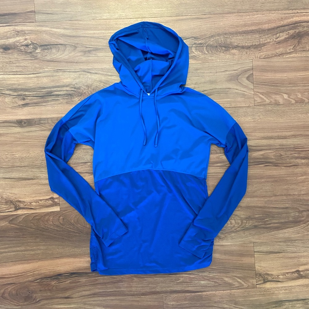 Fabletics Warm Up Pullover